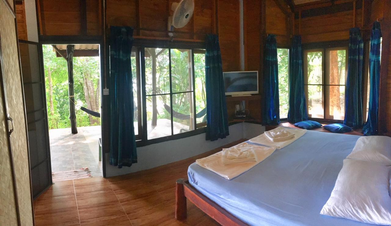Hotel Dugong Koh Sukorn à Ko Sukon Extérieur photo