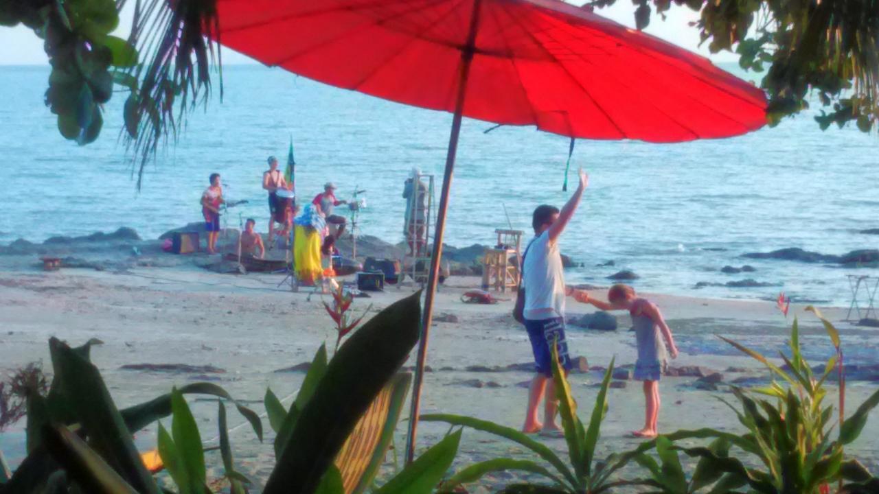 Hotel Dugong Koh Sukorn à Ko Sukon Extérieur photo